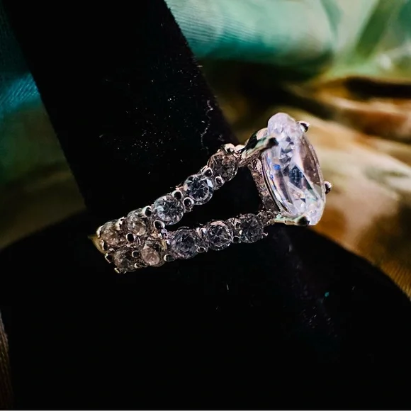 Swarovski Crystal & Silver Ring, Size 7 - Picture 11 of 15